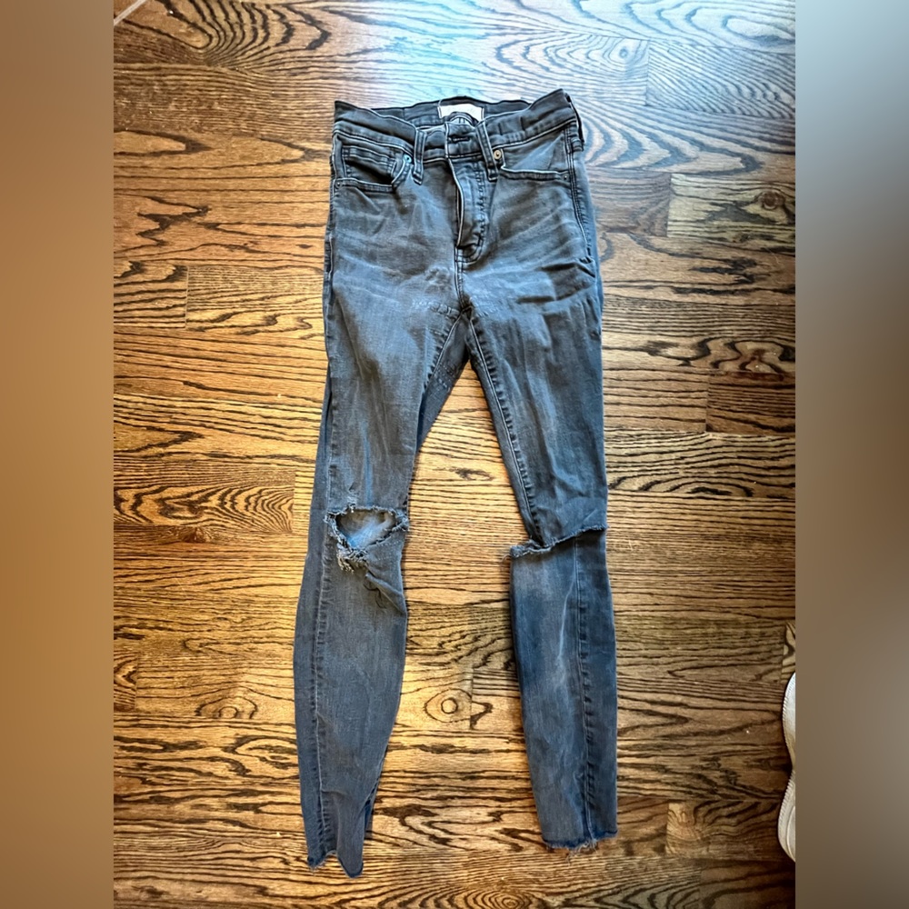 Madewell high rise skinny Jean size 25T. Perfect condition